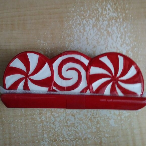 Merry & Bright Christmas Gift-Inspired Ceramic Butter Dish - Picture 3 of 12